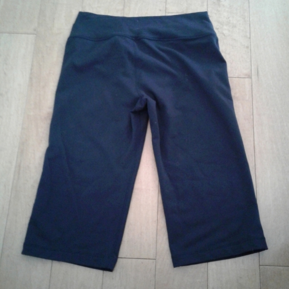 Lululemon astro Wunder under Crop Leggings Black Size 8 training Gym Yoga 15"